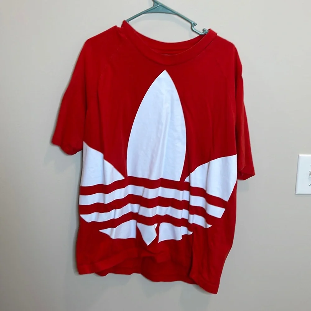 Red Mens Oversized Trefoil Shirt Size M - Picture 1 of 3